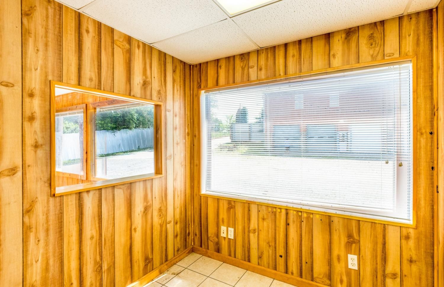 513 Pierce Ln, Frankfort, KY 40601
